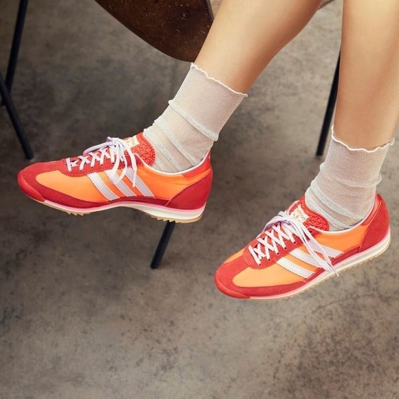 9.5W - [NEW] Women's adidas SL 72 OG Shoes 'Solar Red' JH7392 - Picture 10 of 11